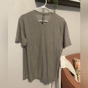 Vuori Strato Tech V-Neck